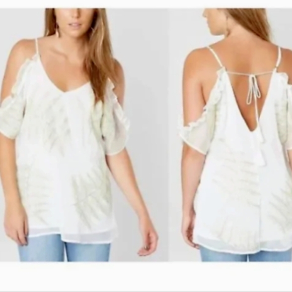 Gimmicks BKE White Chiffon Embroidered Open Shoulder Tie Back Top NWT Sz M - Picture 12 of 12